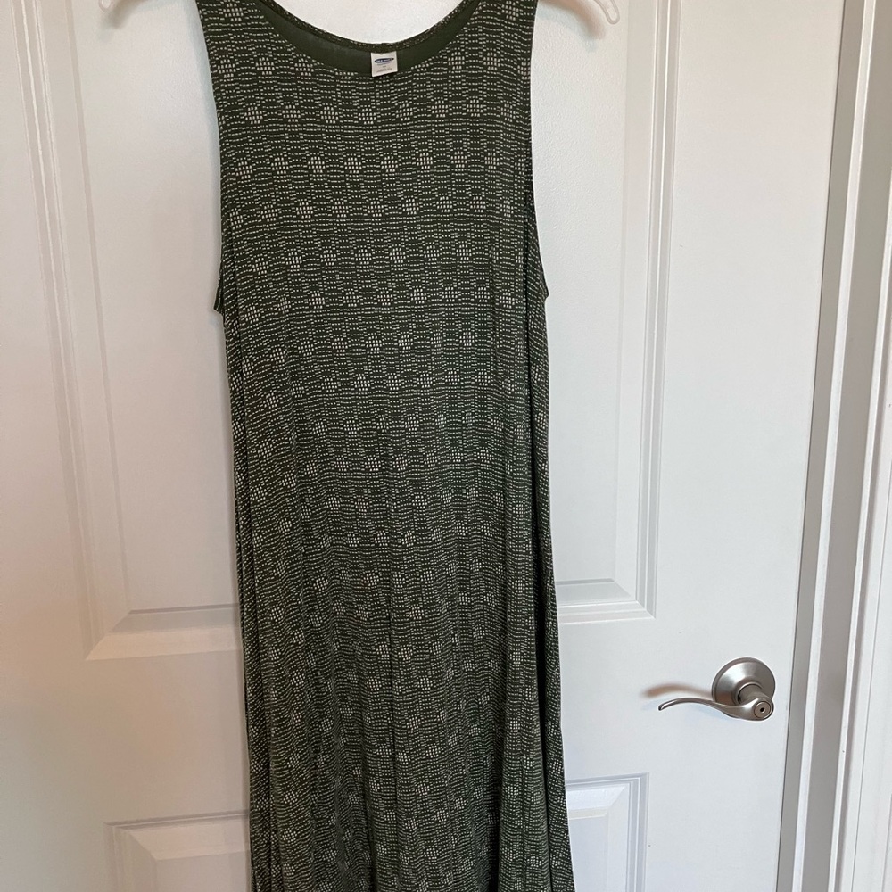 Old Navy Olive Patterned A line swing dress. Size M.